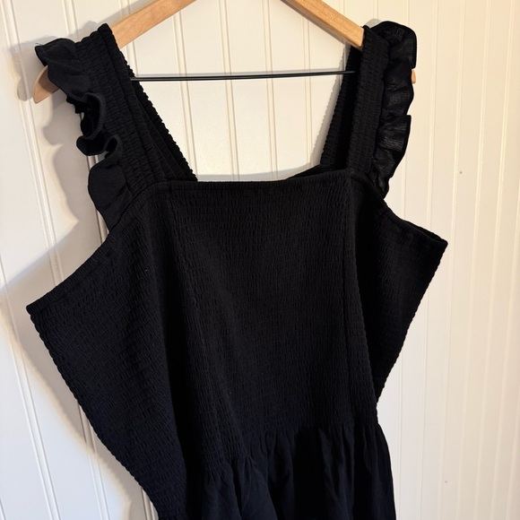 Torrid Women’s Black Crinkle Gauze Smocked Tank Top Size 4X - Picture 3 of 12